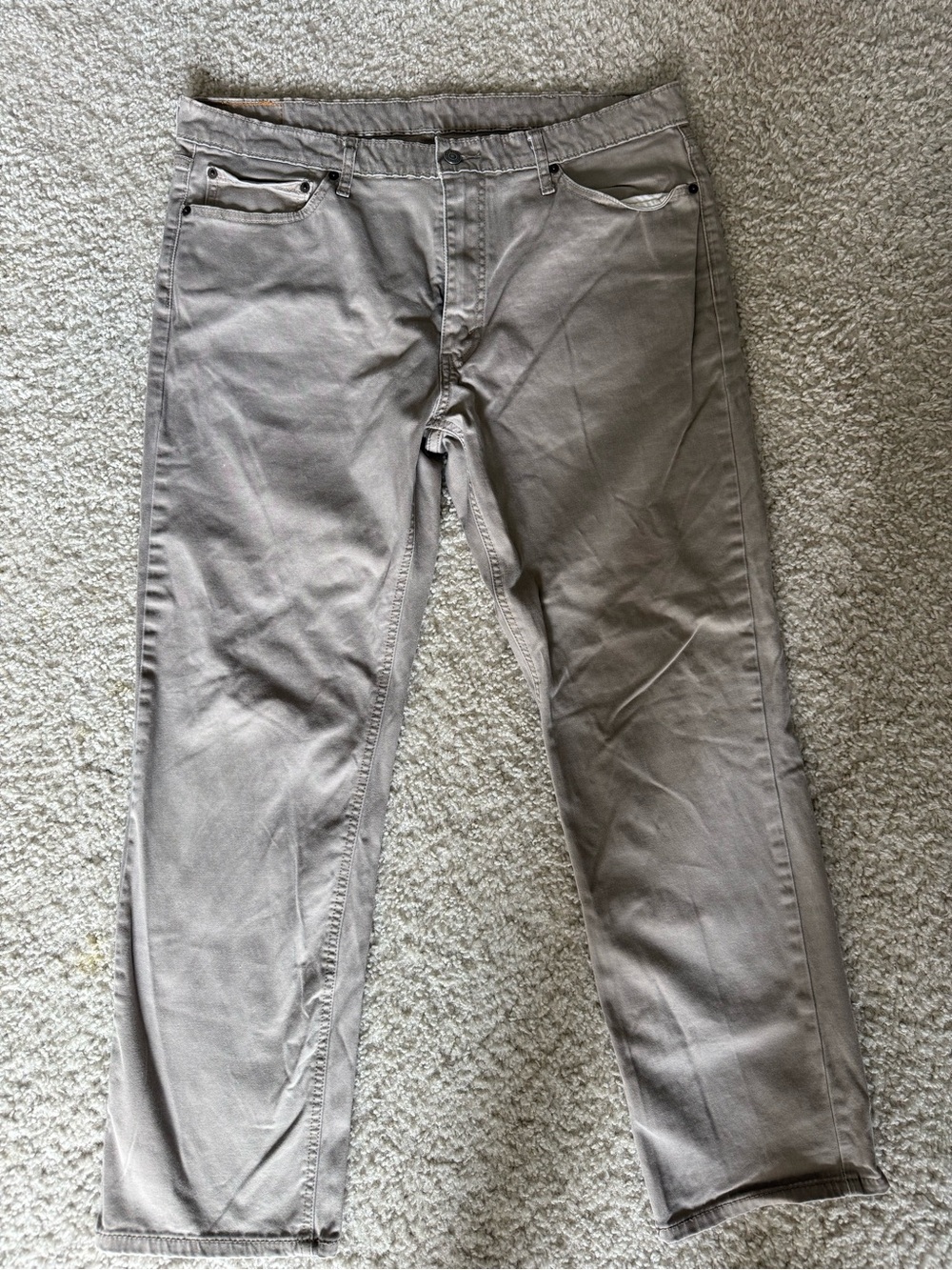 Levi's Men's Chino Pants in Light Gray-Taupe